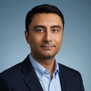 Shahin Fooladray Headshot